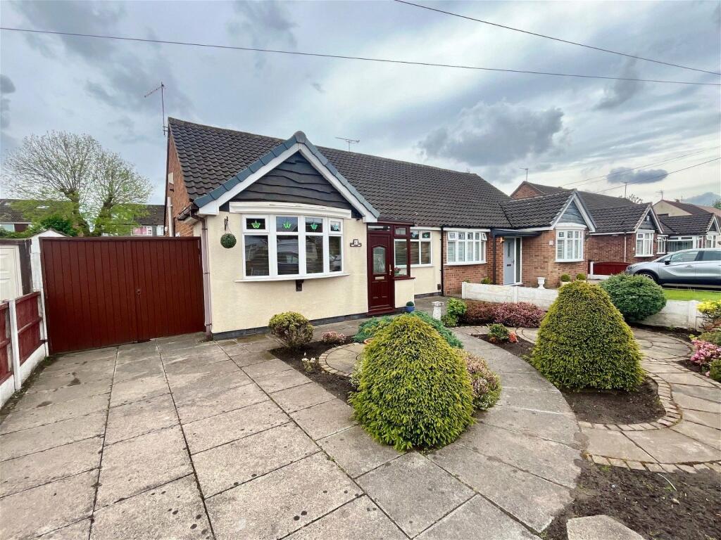 2 bedroom semidetached bungalow for sale in Tensing Road, Maghull, L31