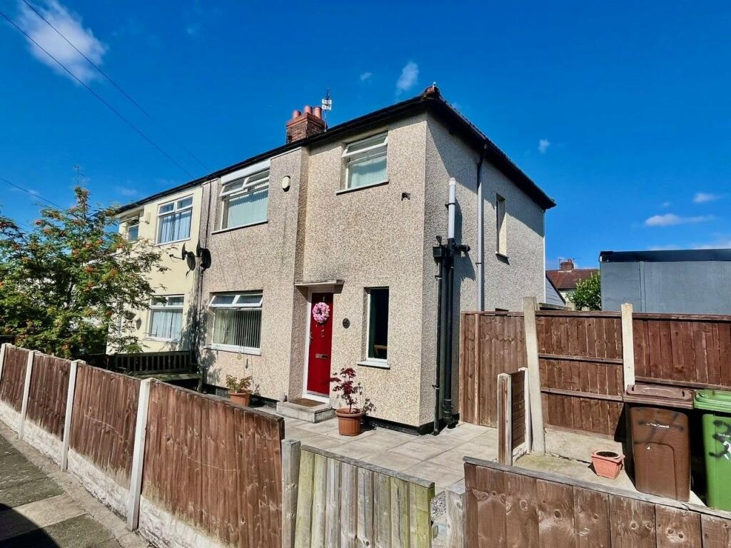 3 bedroom semidetached house for sale in Woodley Road, Maghull, L31