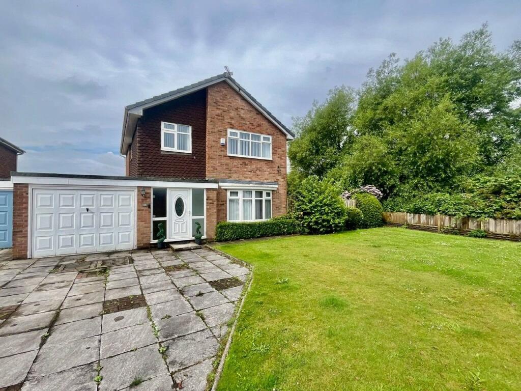 4 bedroom detached house for sale in South Meade, Maghull L31 8EG, L31