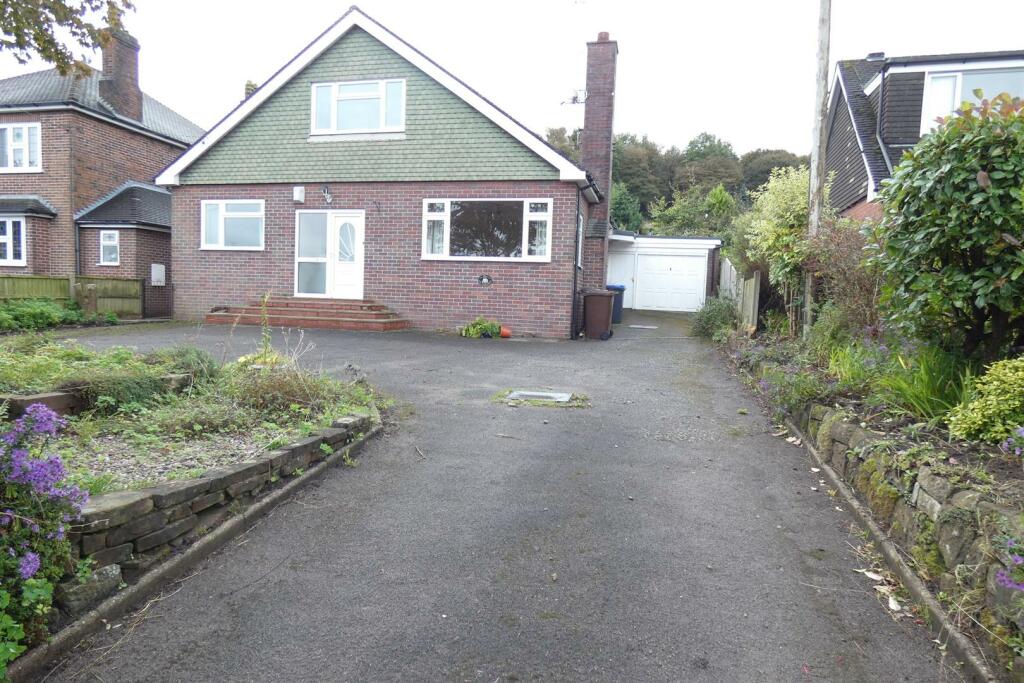4 bedroom detached house for sale in Leek Road, Cheadle, StokeOnTrent