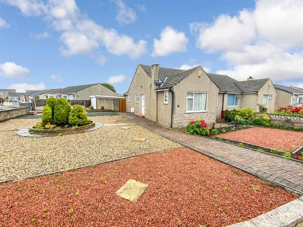 2 bedroom semidetached bungalow for sale in Hampsfell Drive, Morecambe