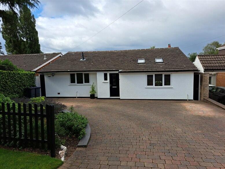 5 bedroom detached house for sale in Hill Village Road, Four Oaks