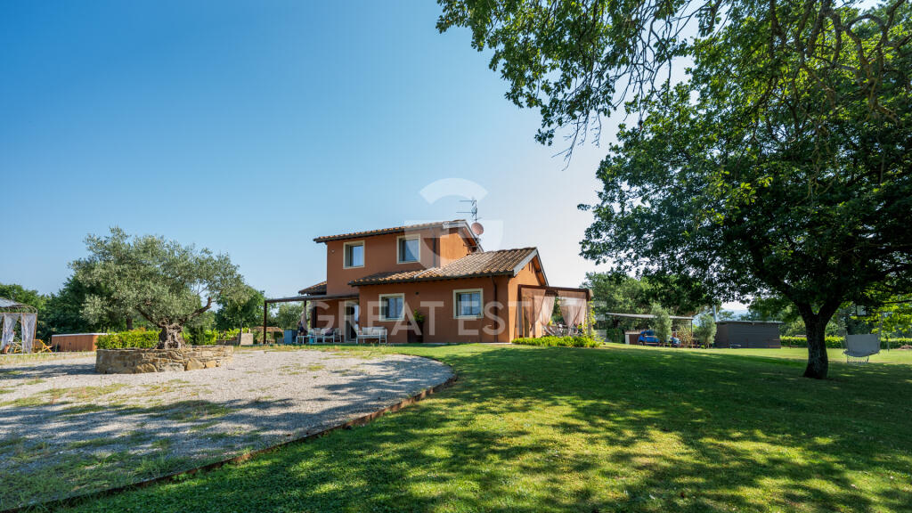 Main image of property: Tuscany, Arezzo, Cortona