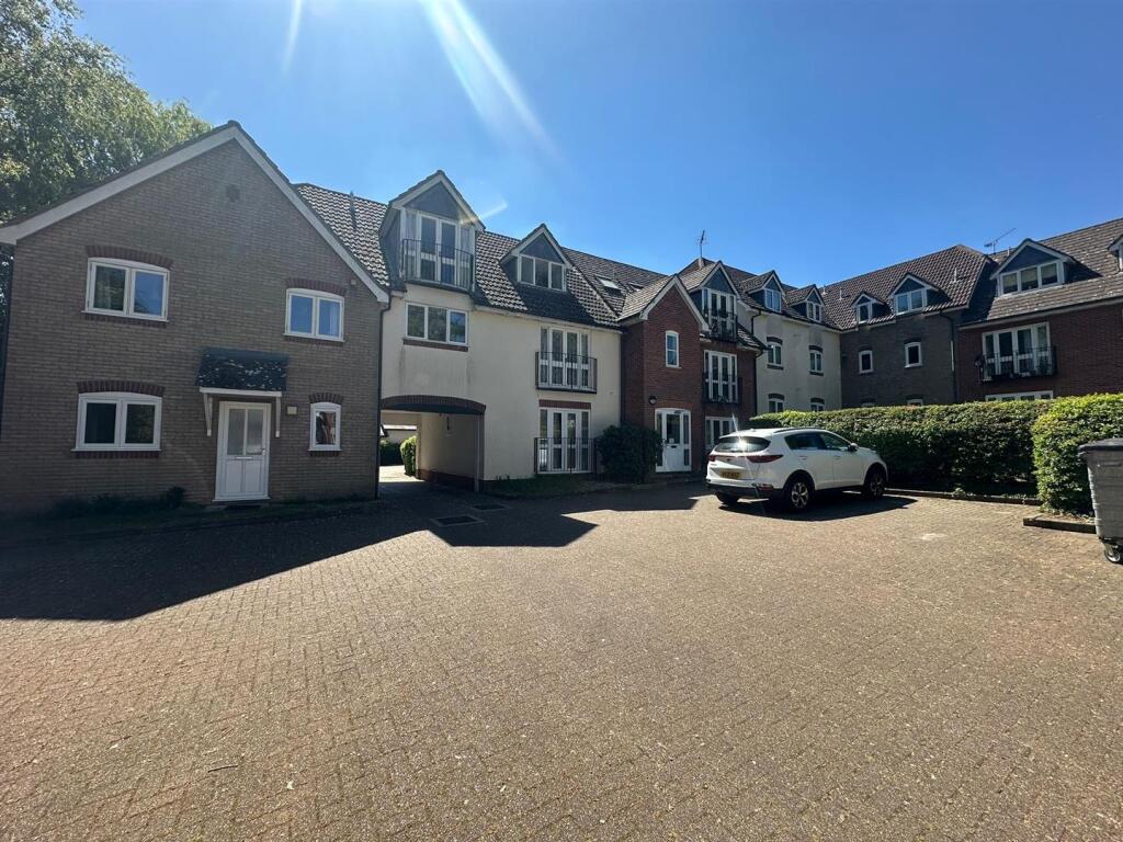 Main image of property: Gipping Way, Stowmarket