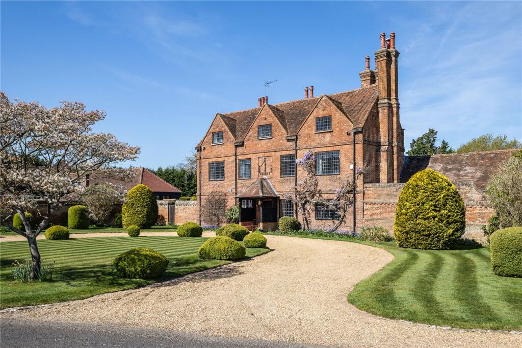 Main image of property: Send Marsh Green, Ripley, Woking, Surrey, GU23