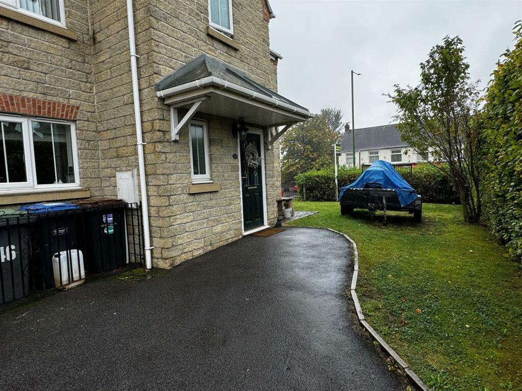 Additional property image - Ivyway, Pelton