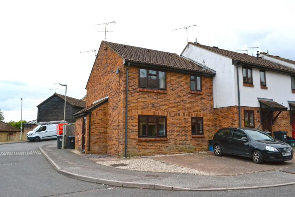 1 bedroom cluster house for sale in Page Hill, Ware, Hertfordshire, SG12