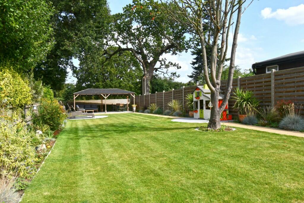 Main image of property: Tatsfield Avenue, Nazeing, EN9