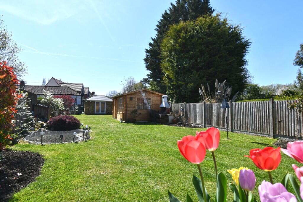 Main image of property: Old Nazeing Road, Broxbourne, Hertfordshire, EN10