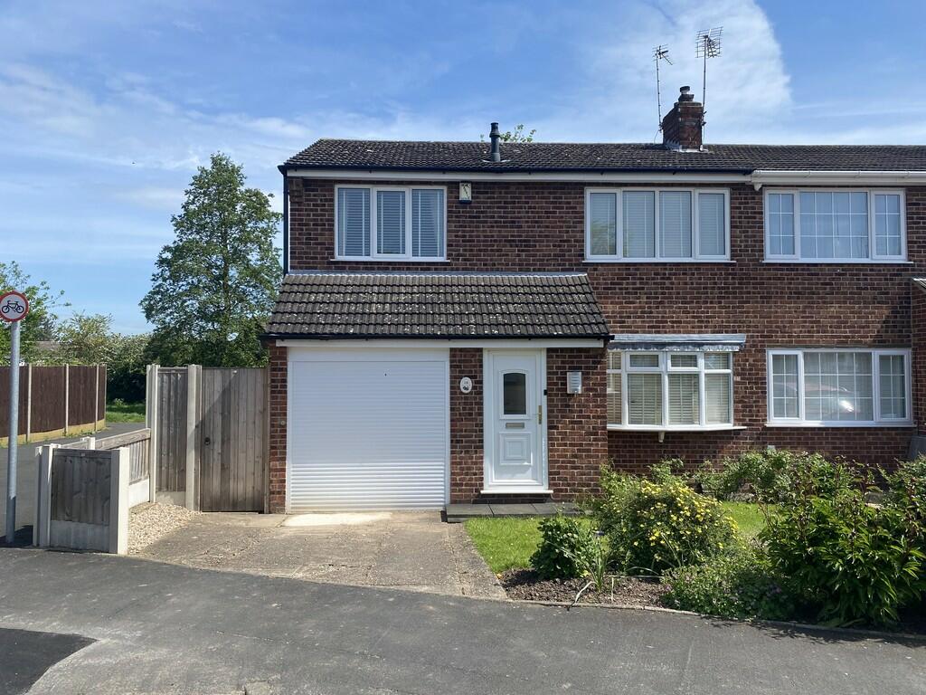 3 bedroom semidetached house for sale in Pine Close, East Leake, LE12