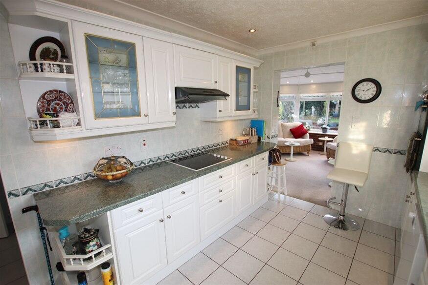 Additional property image - Manor Way, Holland on Sea, CO15