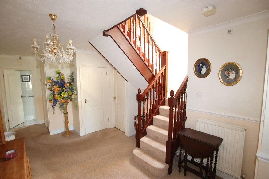 Additional property image - Manor Way, Holland on Sea, CO15