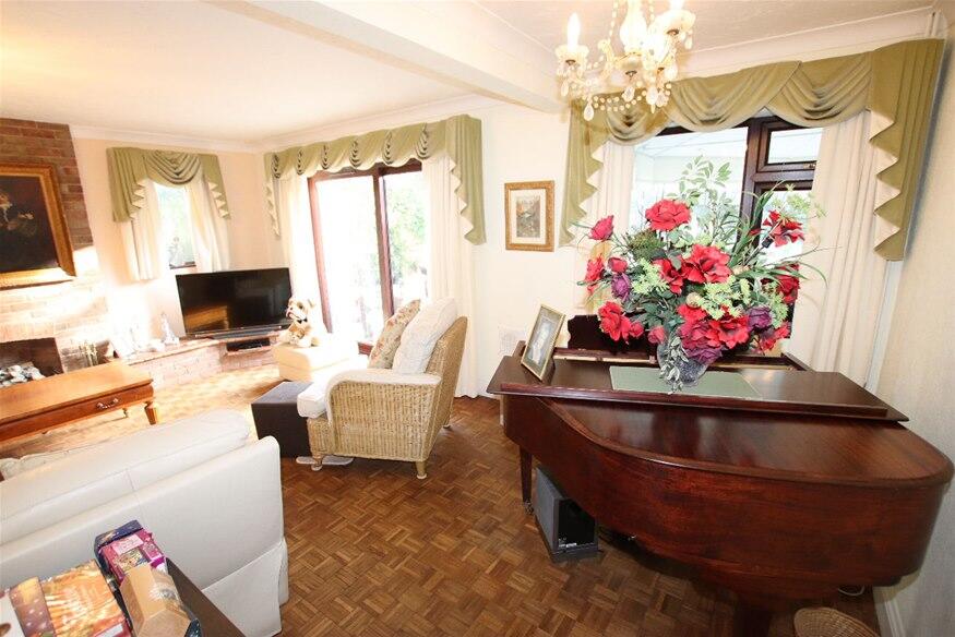Additional property image - Manor Way, Holland on Sea, CO15