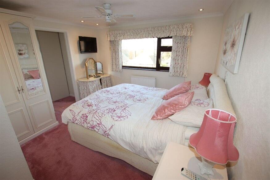 Additional property image - Manor Way, Holland on Sea, CO15
