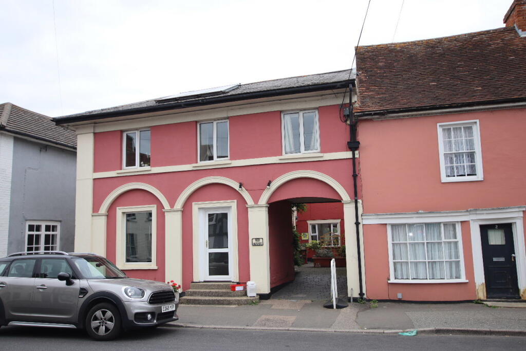 Main image of property: High Street, CO16