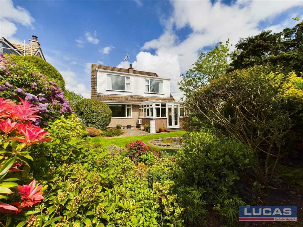 4 bedroom detached bungalow for sale in Arosfa, Stad Pen Y Berth