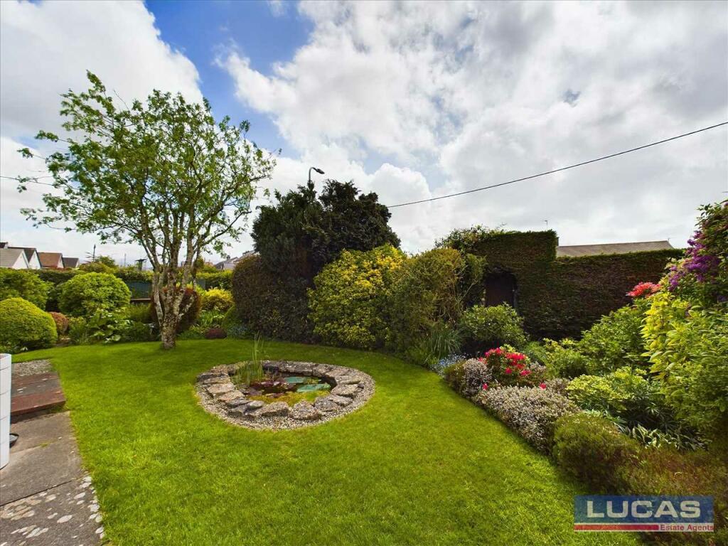 4 bedroom detached bungalow for sale in Arosfa, Stad Pen Y Berth