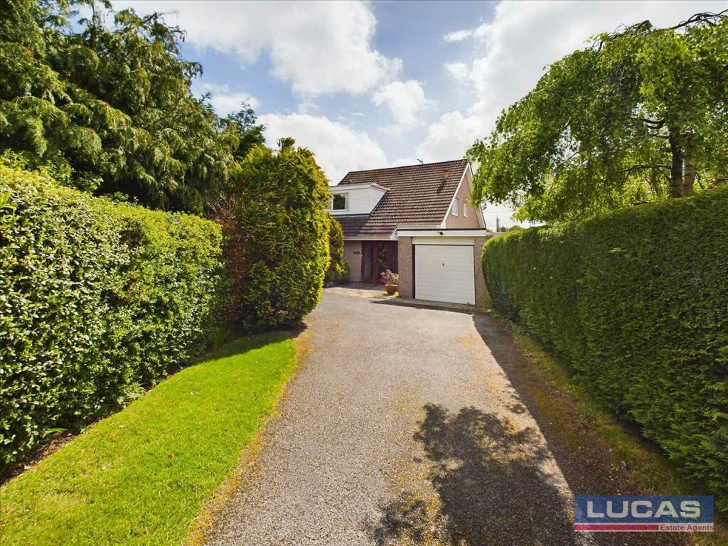 4 bedroom detached bungalow for sale in Arosfa, Stad Pen Y Berth