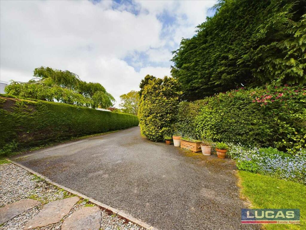 4 bedroom detached bungalow for sale in Arosfa, Stad Pen Y Berth