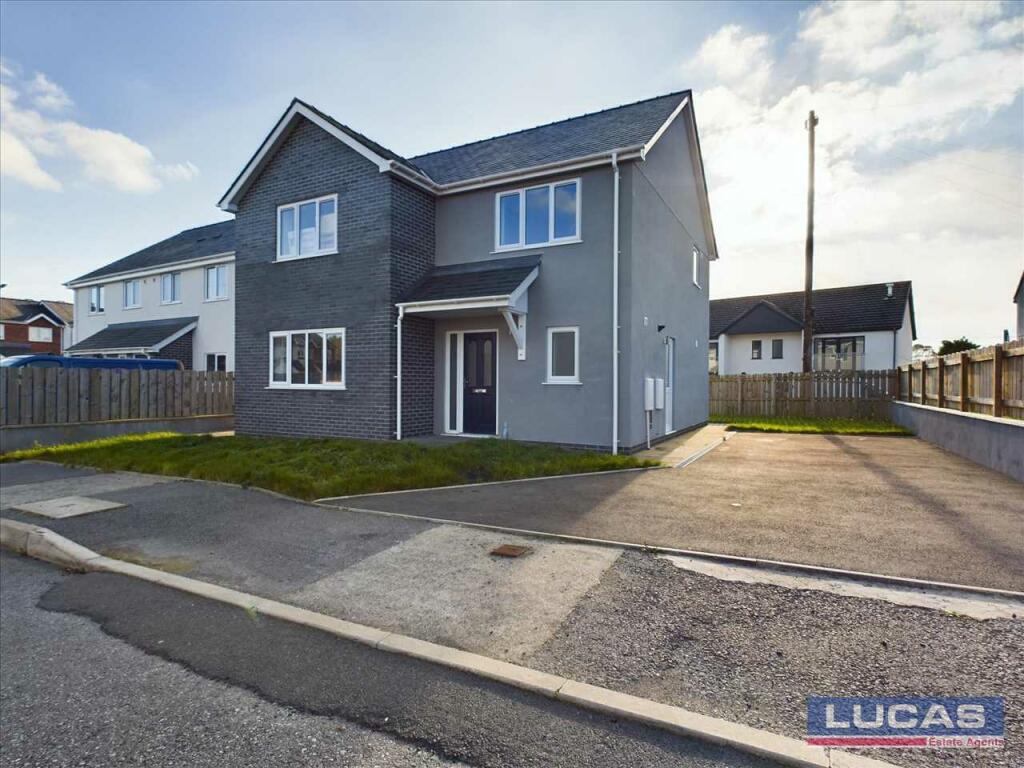 4 bedroom detached house for sale in Llys Eilian, Llanfairpwll, LL61