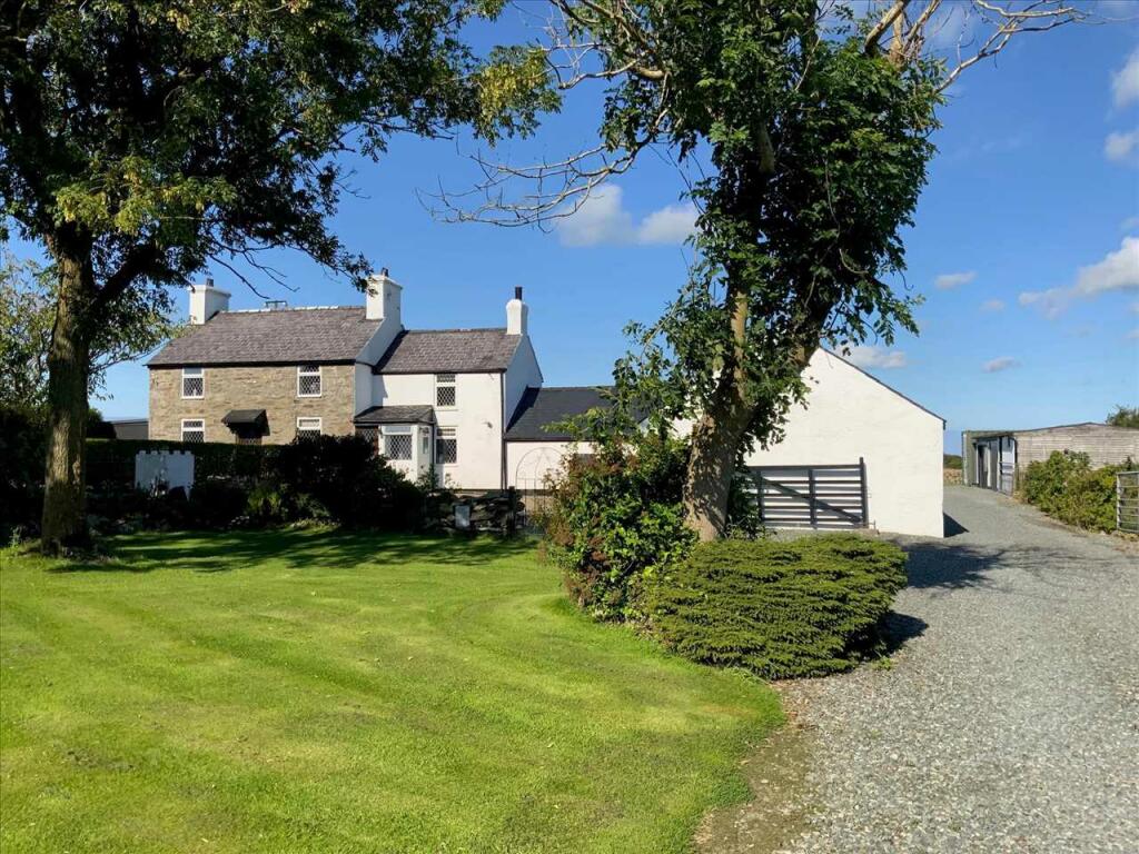 5 bedroom detached house for sale in Penrhos, Carmel, Llannerchymedd