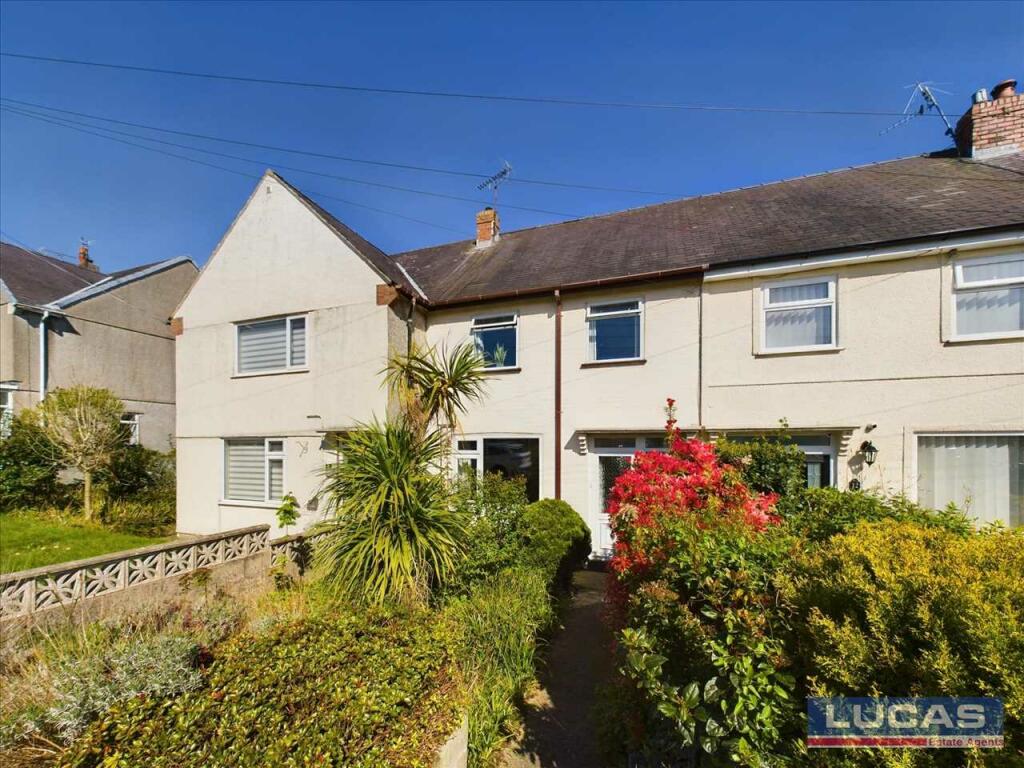 3 bedroom terraced house for sale in Lon Y Bryn, Menai Bridge, LL59