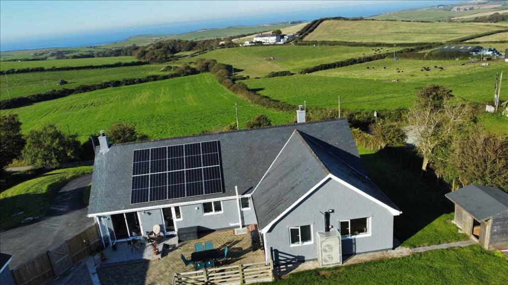 Main image of property: Cae Gwyrdd, Llanfairynghornwy, Llanfairynghornwy