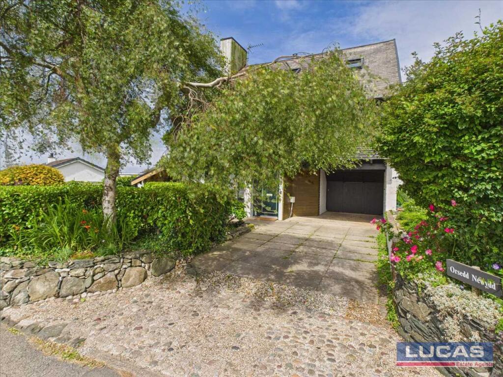 Main image of property: Orsedd Newydd, Star,Gaerwen