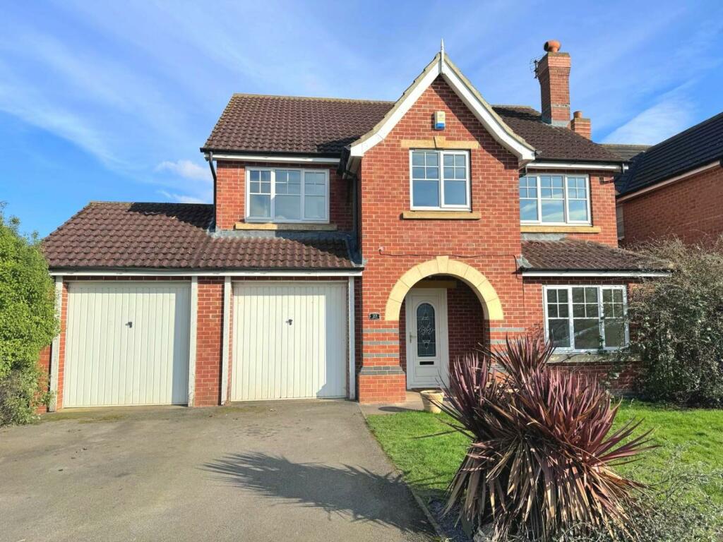 5 bedroom detached house for sale in Caldey Gardens, Ingleby Barwick