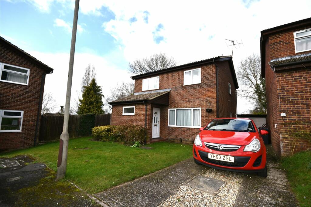 4 bedroom detached house for rent in Benson Close, Reading, Berkshire, RG2