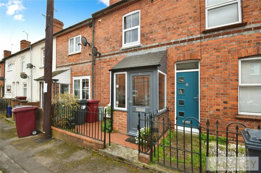 2 bedroom terraced house for sale in Collis Street, Reading, RG2