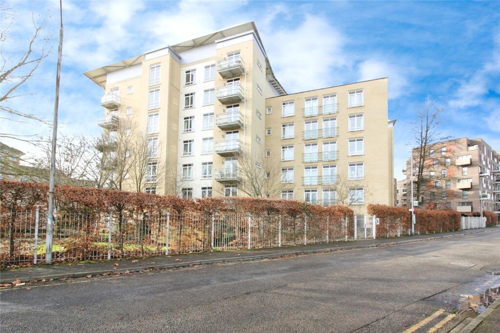 Main image of property: The Meridian, Kenavon Drive, Reading, RG1