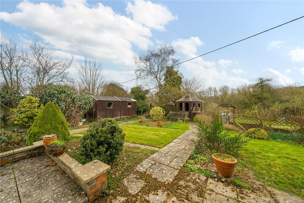 3 bedroom bungalow for sale in Lambourn Road, Boxford, Newbury