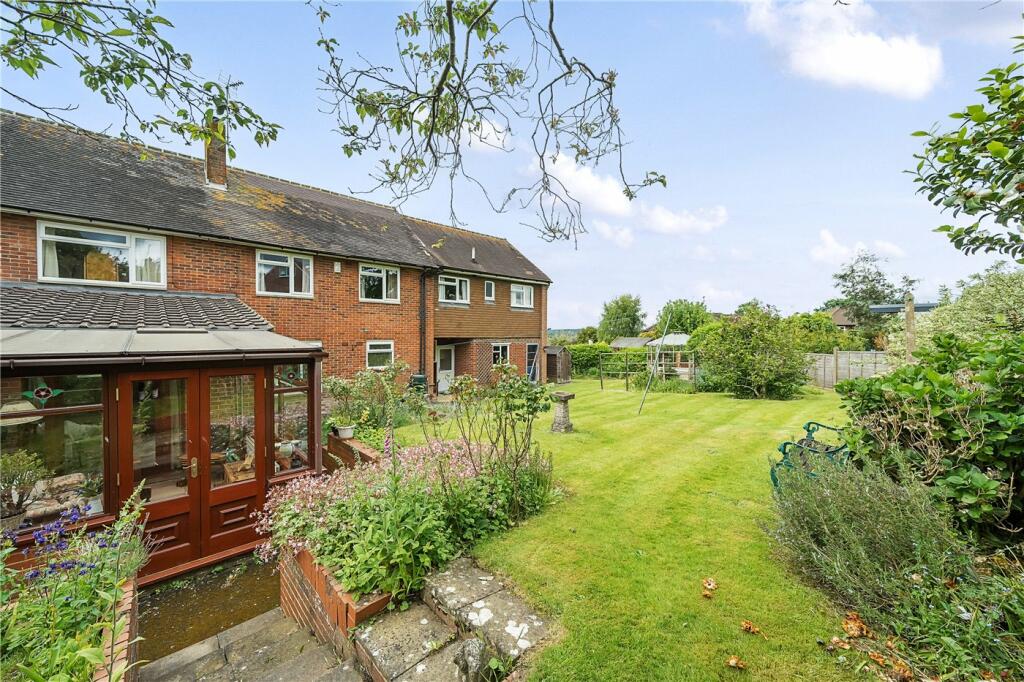 5 Bedroom Semi-detached House For Sale In Wendan Road, Newbury 