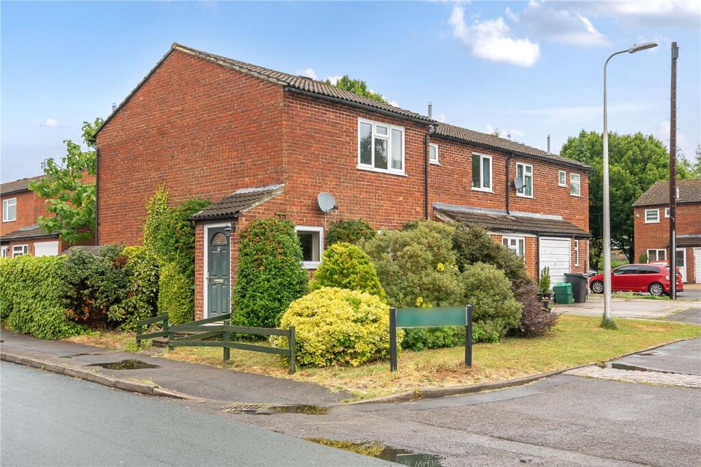 Main image of property: Walton Way, Newbury, Berkshire, RG14
