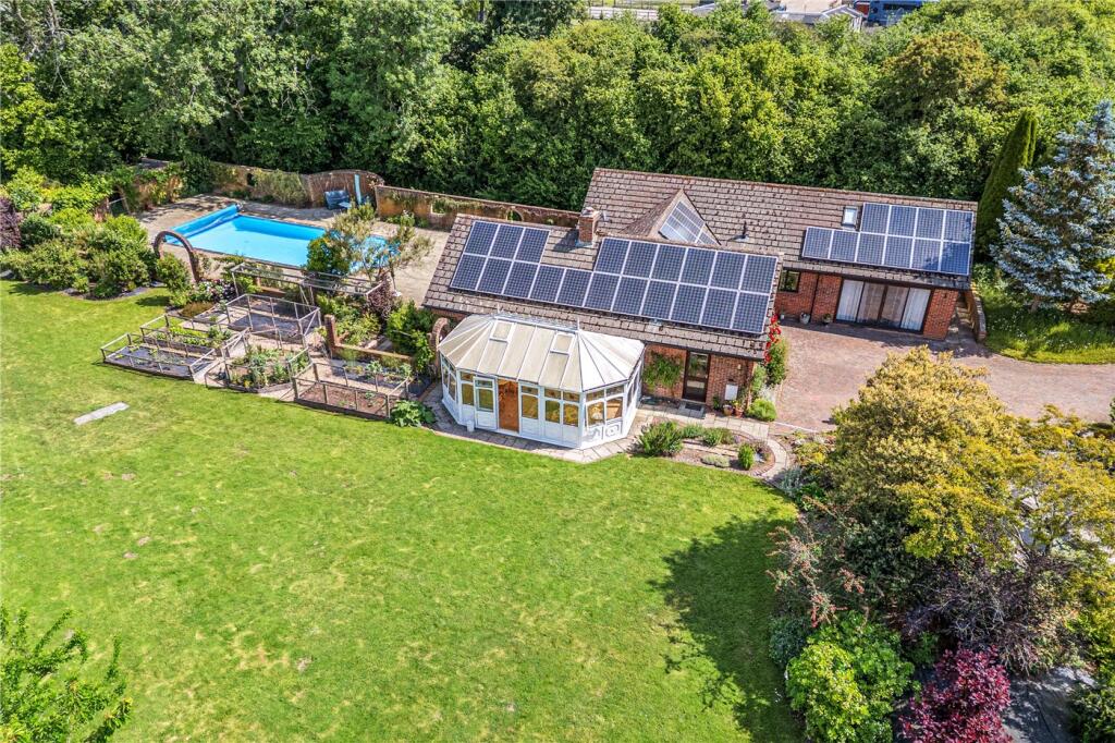 Main image of property: Newbury Road, Kingsclere, Newbury, Hampshire, RG20