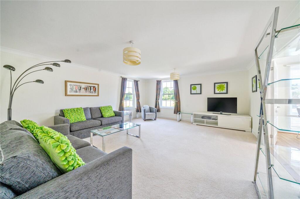 Main image of property: Donnington Elms, Oxford Road, Donnington, Newbury, RG14