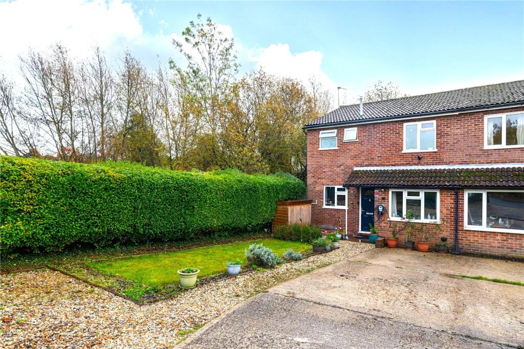 Main image of property: Walton Way, Newbury, Berkshire, RG14