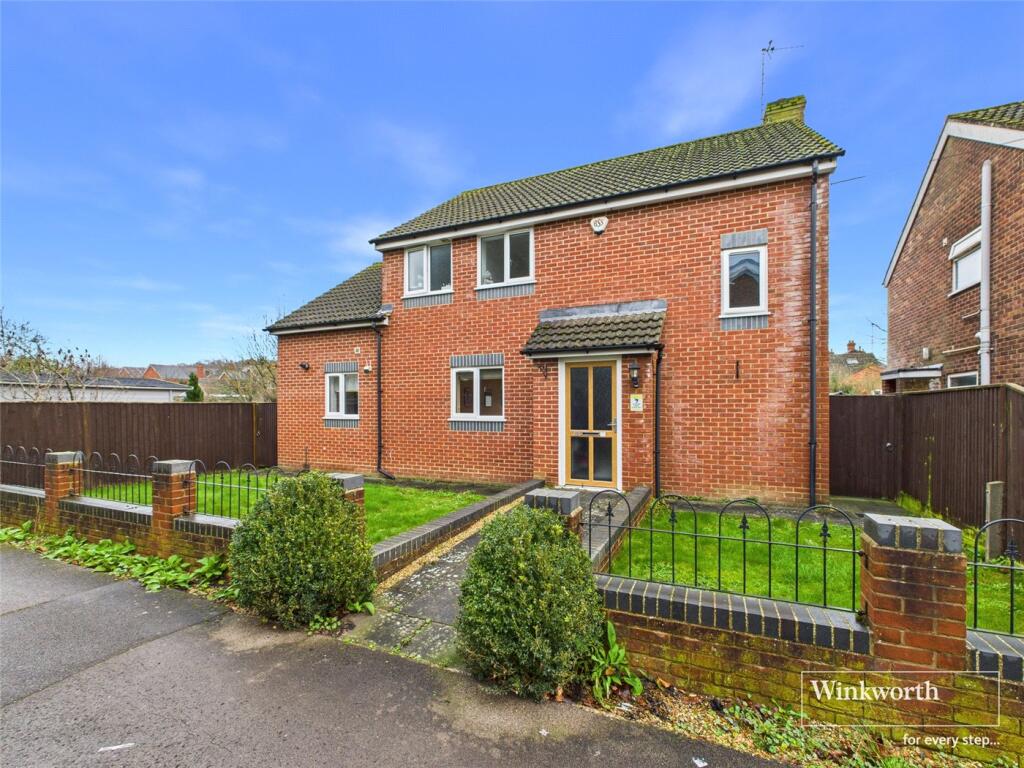 Main image of property: Wellington Close, Newbury, Berkshire, RG14