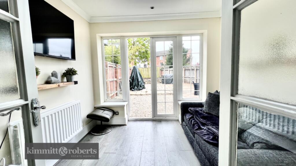 3 bedroom semidetached house for sale in Moorhouse Gardens, HettonLe