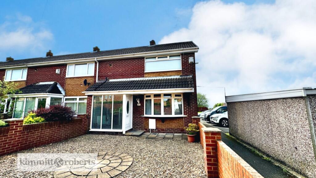 2 bedroom end of terrace house for sale in Jane Street, HettonLeHole