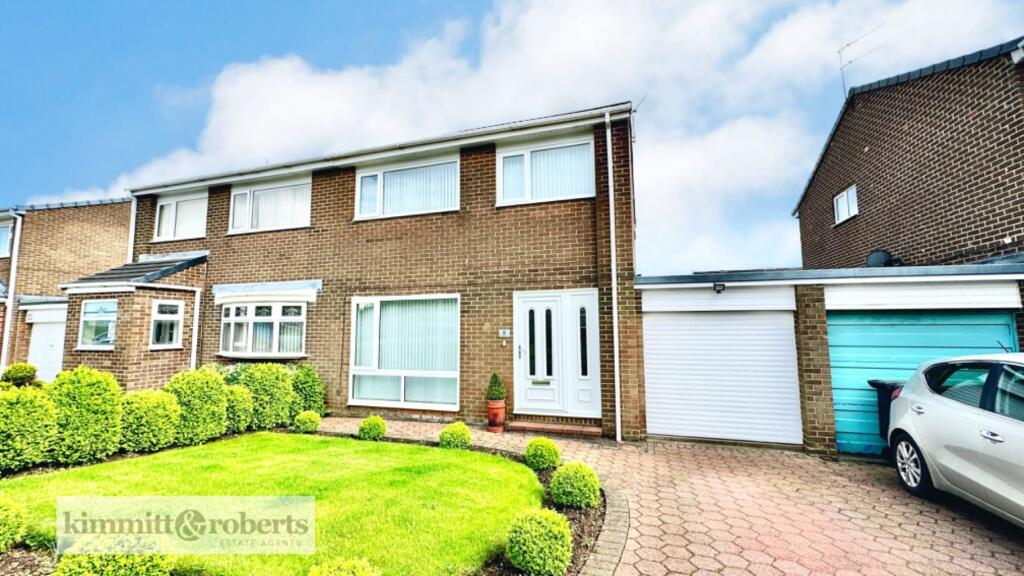 3 bedroom semidetached house for sale in Whalton Close, Sherburn