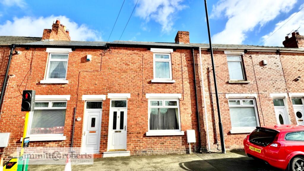 2 bedroom terraced house for sale in Houghton Road, HettonLeHole