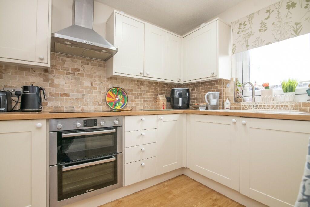 Additional property image - New Road, Bromsgrove, Worcestershire, B60