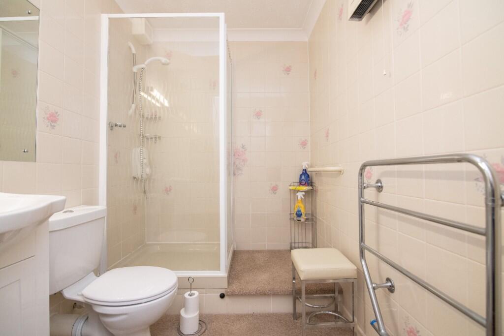 Additional property image - Ednall Lane, Bromsgrove, Worcestershire, B60