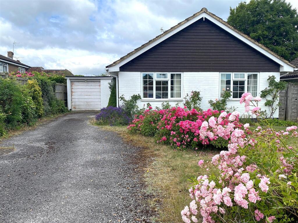 Main image of property: Hawkshaw Close, Liphook