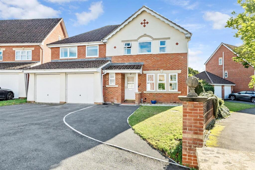 Main image of property: Huron Drive, Liphook, Hampshire, GU30 7TZ.