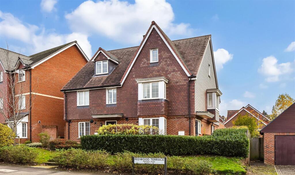 Main image of property: Midhurst Road, Liphook