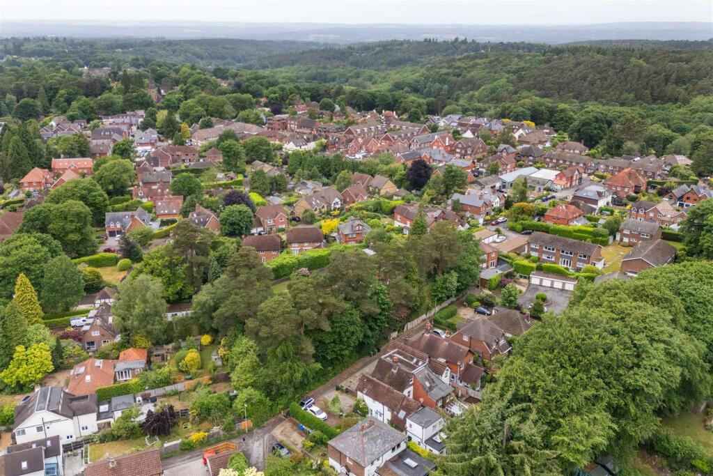 Main image of property: The Avenue, Grayshott, Hindhead