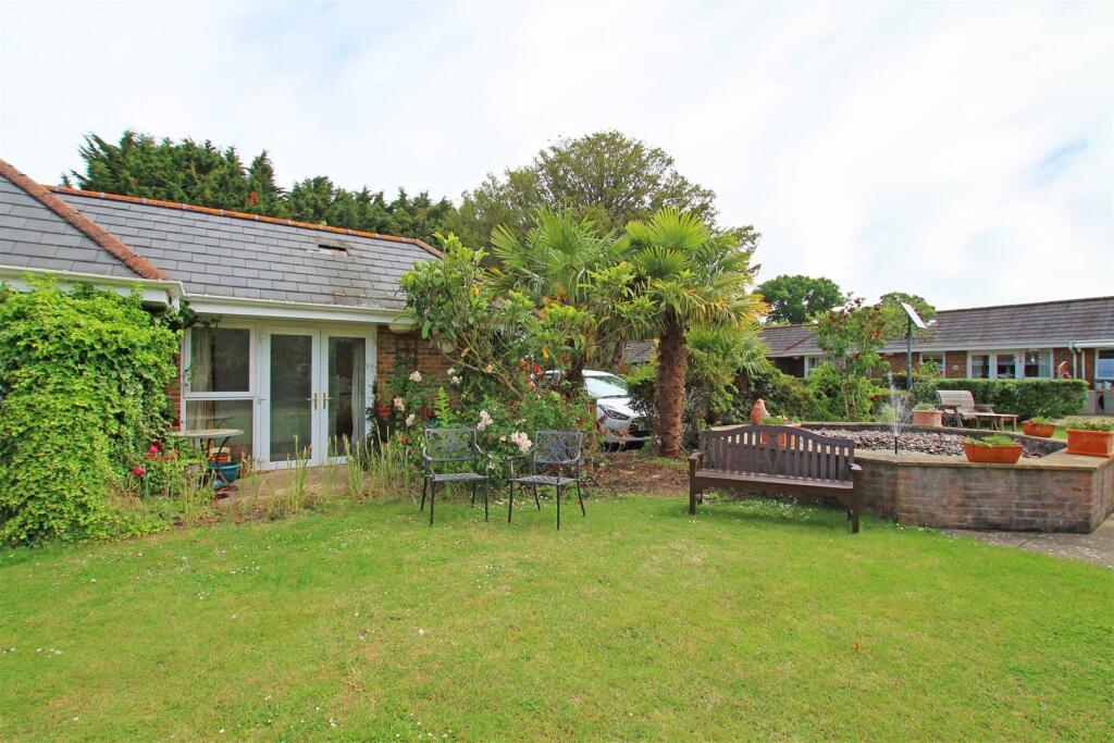 2 bedroom retirement property for sale in Claremont Gardens, Eastergate, PO20